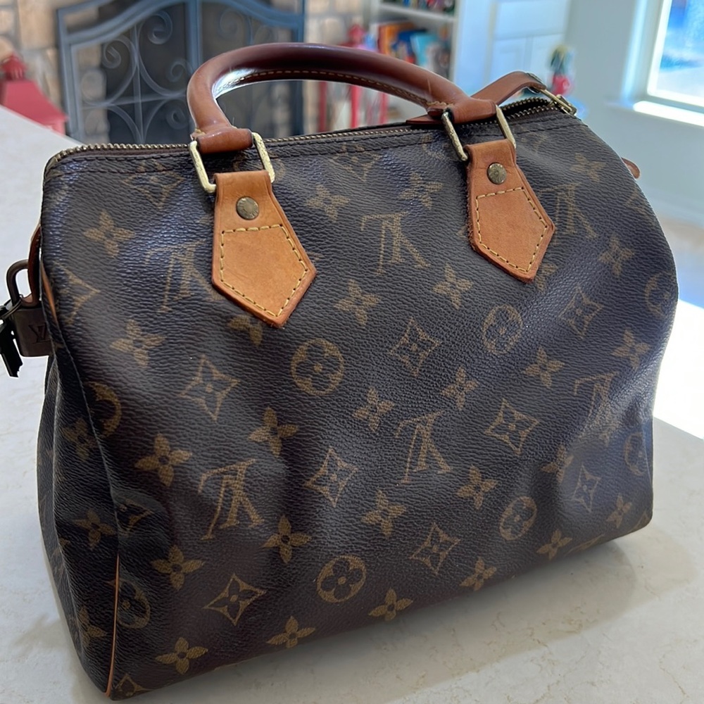 Louis Vuitton Speedy 25